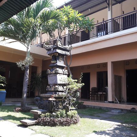 Puji Homestay Mataram Eksteriør bilde