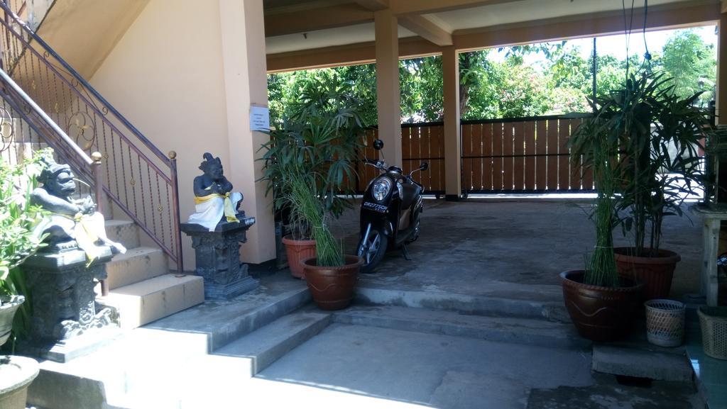 Puji Homestay Mataram Eksteriør bilde