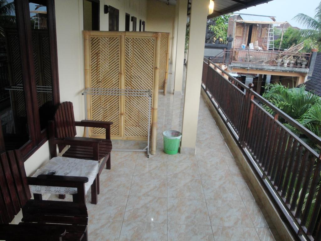 Puji Homestay Mataram Eksteriør bilde