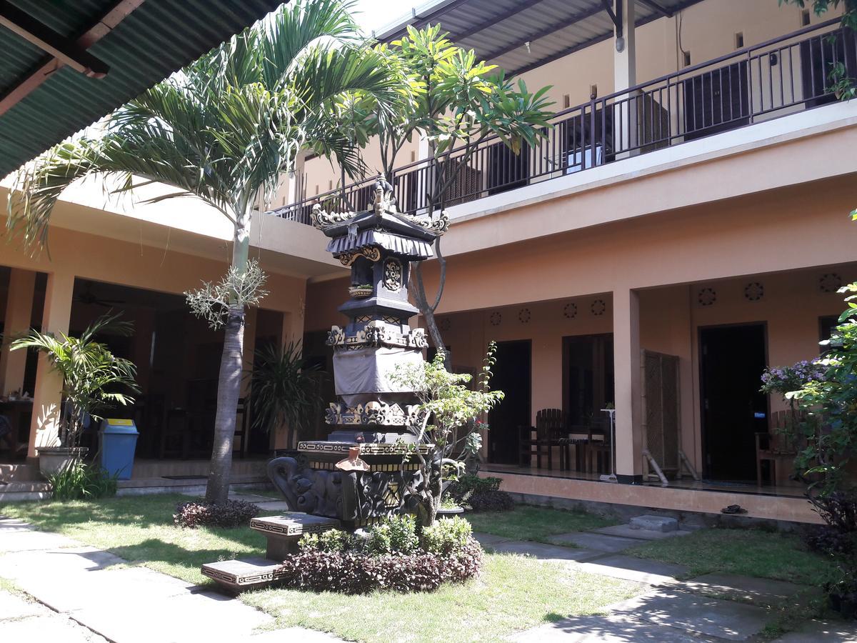 Puji Homestay Mataram Eksteriør bilde